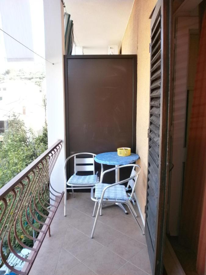 Apartments By The Sea Podgora, Makarska - 12326 Exterior photo
